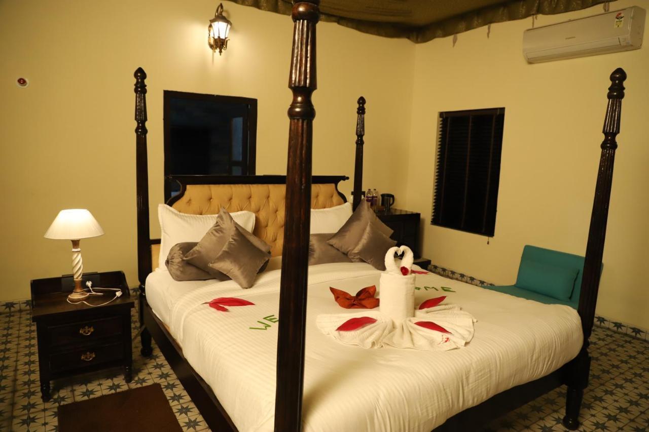 The Pench International Hotel Khawāsa Eksteriør billede